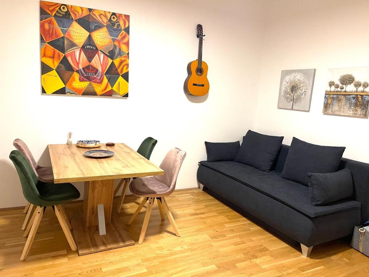 Klimatisiertes, Ruhiges Dachgeschoss Cityapartment Im Zentrum Wiens Extérieur photo