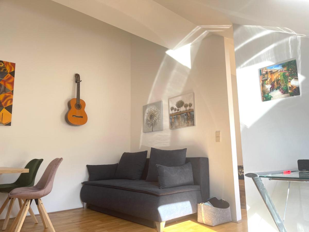 Klimatisiertes, Ruhiges Dachgeschoss Cityapartment Im Zentrum Wiens Extérieur photo