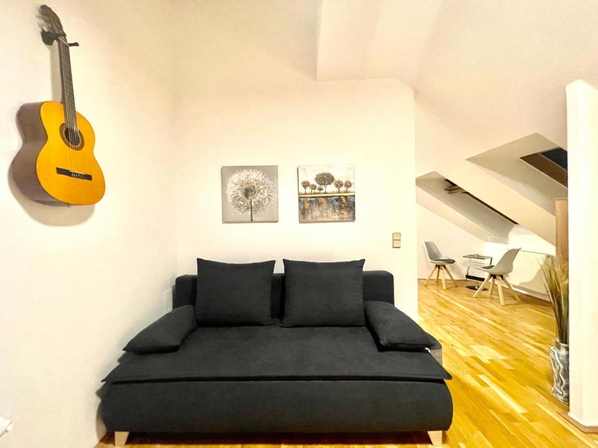 Klimatisiertes, Ruhiges Dachgeschoss Cityapartment Im Zentrum Wiens Extérieur photo