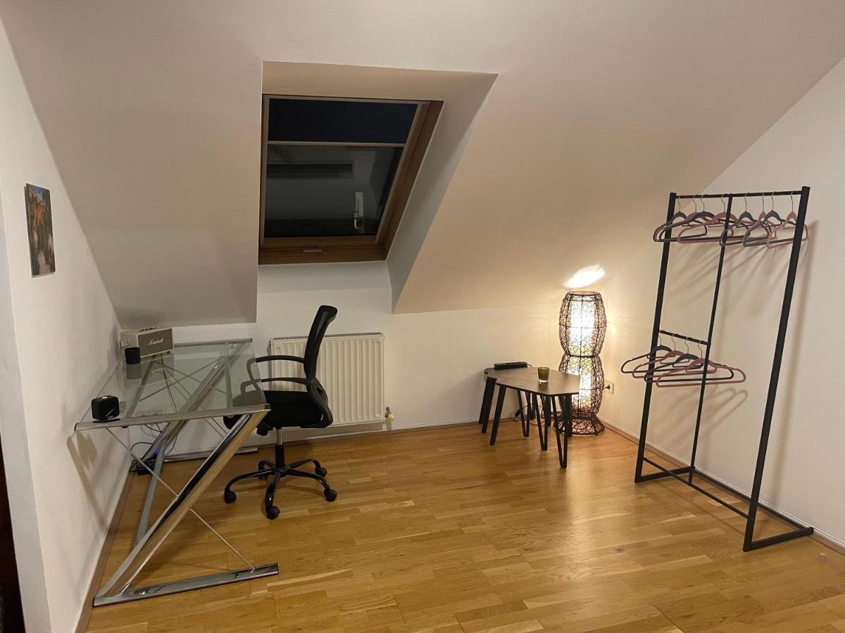 Klimatisiertes, Ruhiges Dachgeschoss Cityapartment Im Zentrum Wiens Extérieur photo